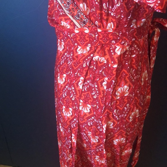 Red patterned boho wrap v neck maxi split dress - Picture 10 of 15